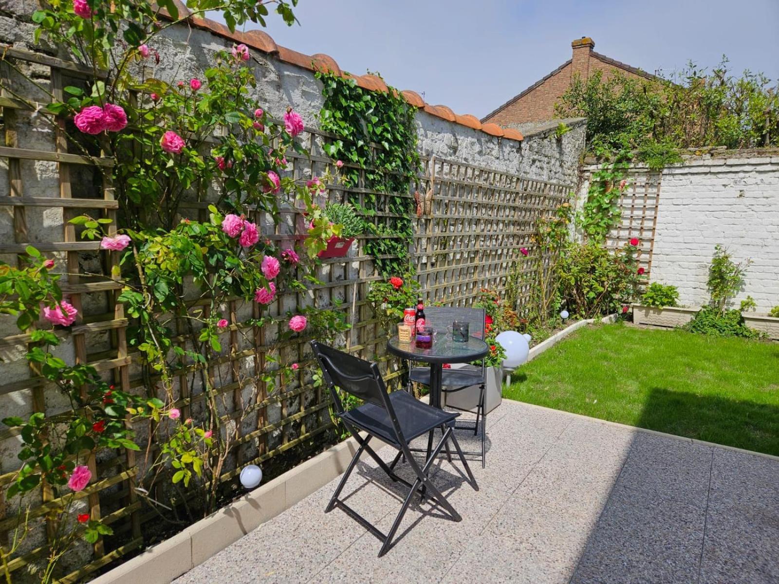 Studio Avec Jardin Rosendael Proche Plage ダンケルク エクステリア 写真